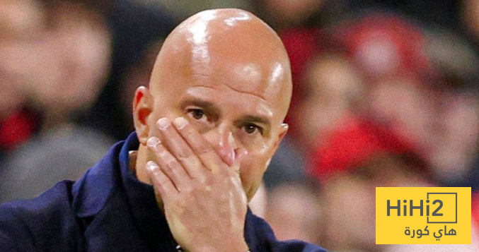 سلوت يؤكد على معاناته مع ليفربول !