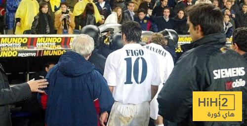 “حرب” .. ماذا قال روبرتو كارلوس عن أول كلاسيكو لـ لويس فيغو مع ريال مدريد ؟