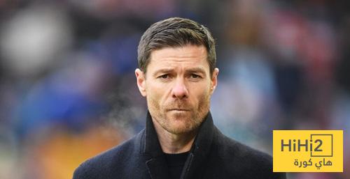 كيف تكتشف أن المدرب فقد السيطرة على غرف الملابس …؟! تشابي سيطرد قريبا