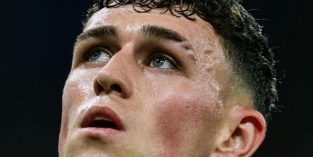 فودين لاعب الشهر في مانشستر سيتي