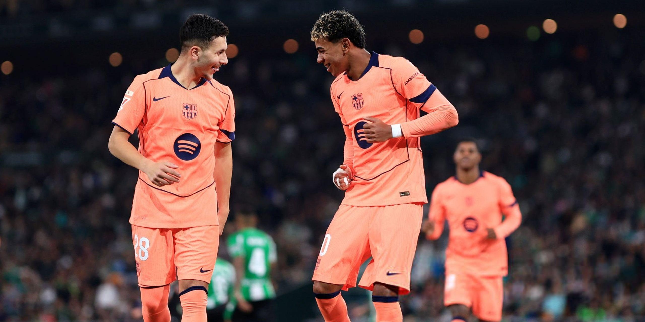 فليك يعلق على أداء لامين يامال في مركزه الجديد