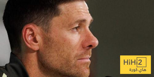 حيرة بين النقاد بسبب أزمة الريال