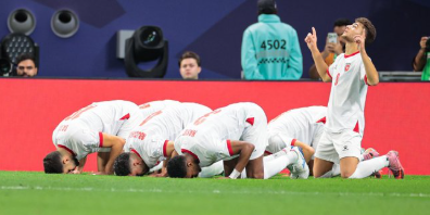 في الكورة : ماذا قدم لاعبو الإمارات ضد الجزائر؟