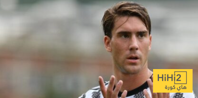 سبب خروج فلاهوفيتش من حسابات برشلونة وموقف النادي الحالي من ليفاندوفسكي !