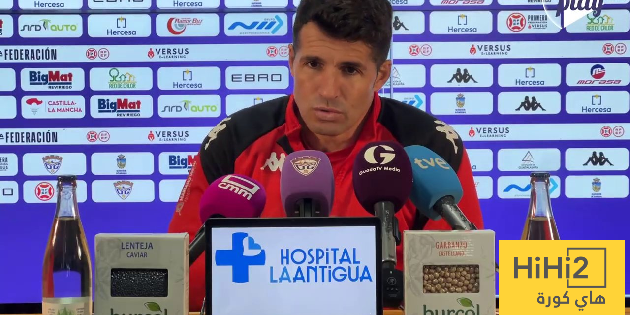 حديث مدرب غوادالاخارا عن مواجهة برشلونة