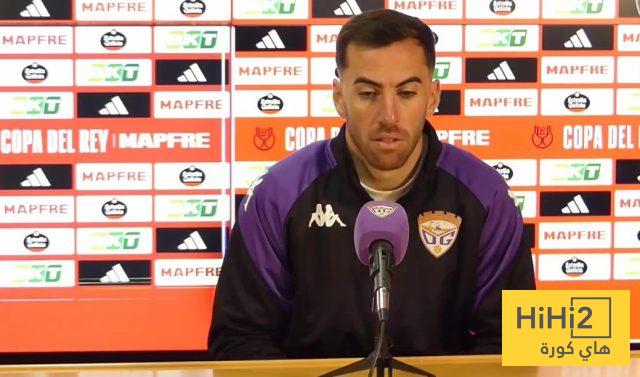 لاعب غوادالاخارا يكشف رد فعل الجماهير بمواجهة برشلونة