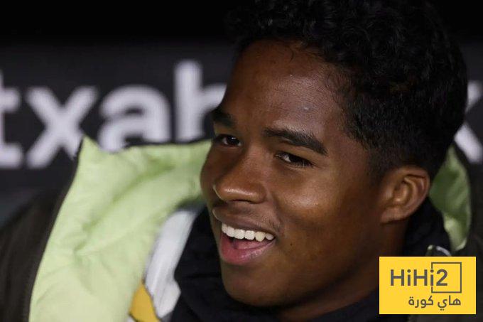 دور بنزيما في انتقال إندريك لأوليمبيك ليون ! دور بنزيما في انتقال إندريك لأوليمبيك ليون !