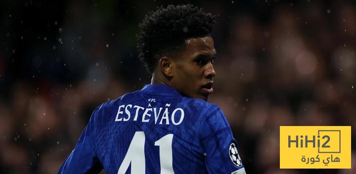 استيفاو يغادر مباراة مانشستر سيتي