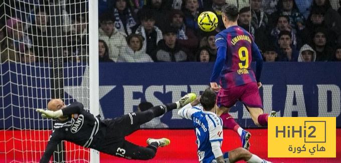 ليفاندوفسكي يرفض الاستسلام في صراع مركز المهاجم ليفاندوفسكي يرفض الاستسلام في صراع مركز المهاجم