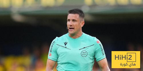 أرقام خاصة بحكم مباراة برشلونة وبيلباو