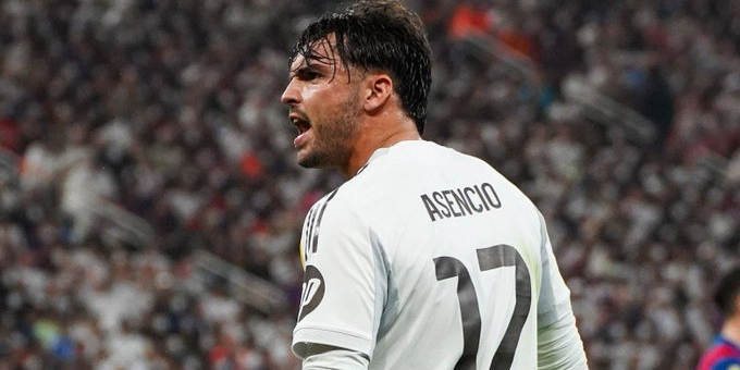 أسينسيو نقطة الضوء القليلة لريال مدريد في السوبر