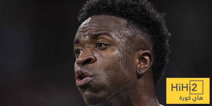 عاجل : بدأ الجمهور الاسباني في شتم فينيسيوس وطرده من النادي