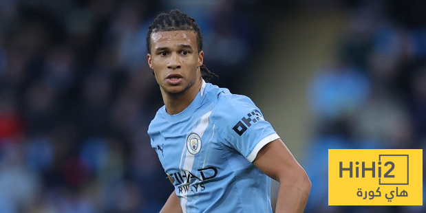 السيتي يؤجل رحيل ثنائي الدفاع إلى الصيف