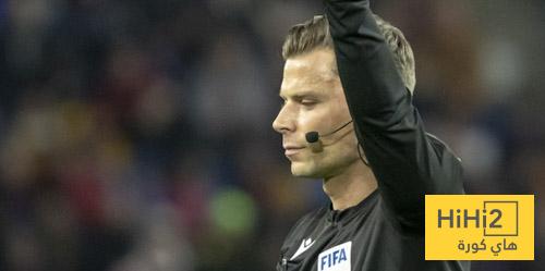 أرقام خاصة بحكم مباراة أرسنال وكايرات