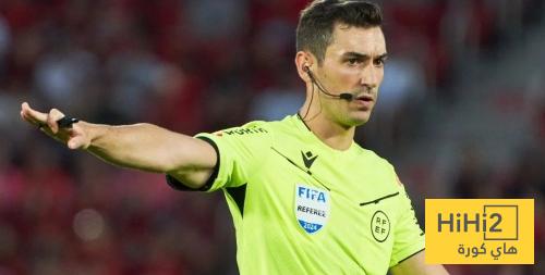 الكشف عن حكم مباراة برشلونة ضد التشي