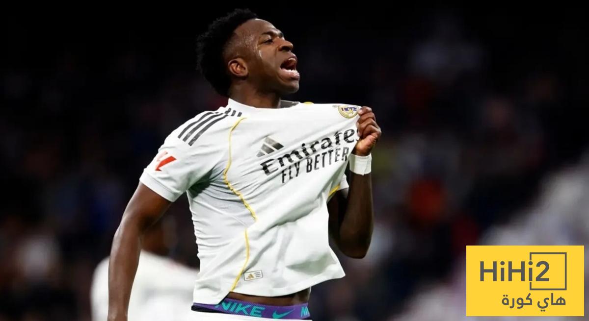 صافرات الاستهجان في البرنابيو مستمرة حتى مع تقدم الفريق