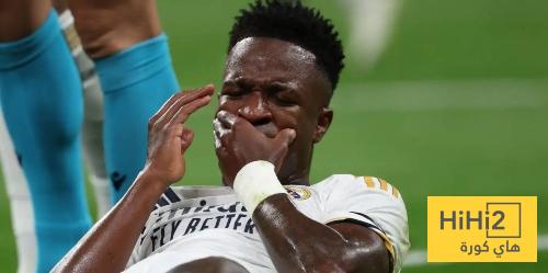 صور .. خلاف بين فينيسيوس وكامافينغا في مباراة رايو