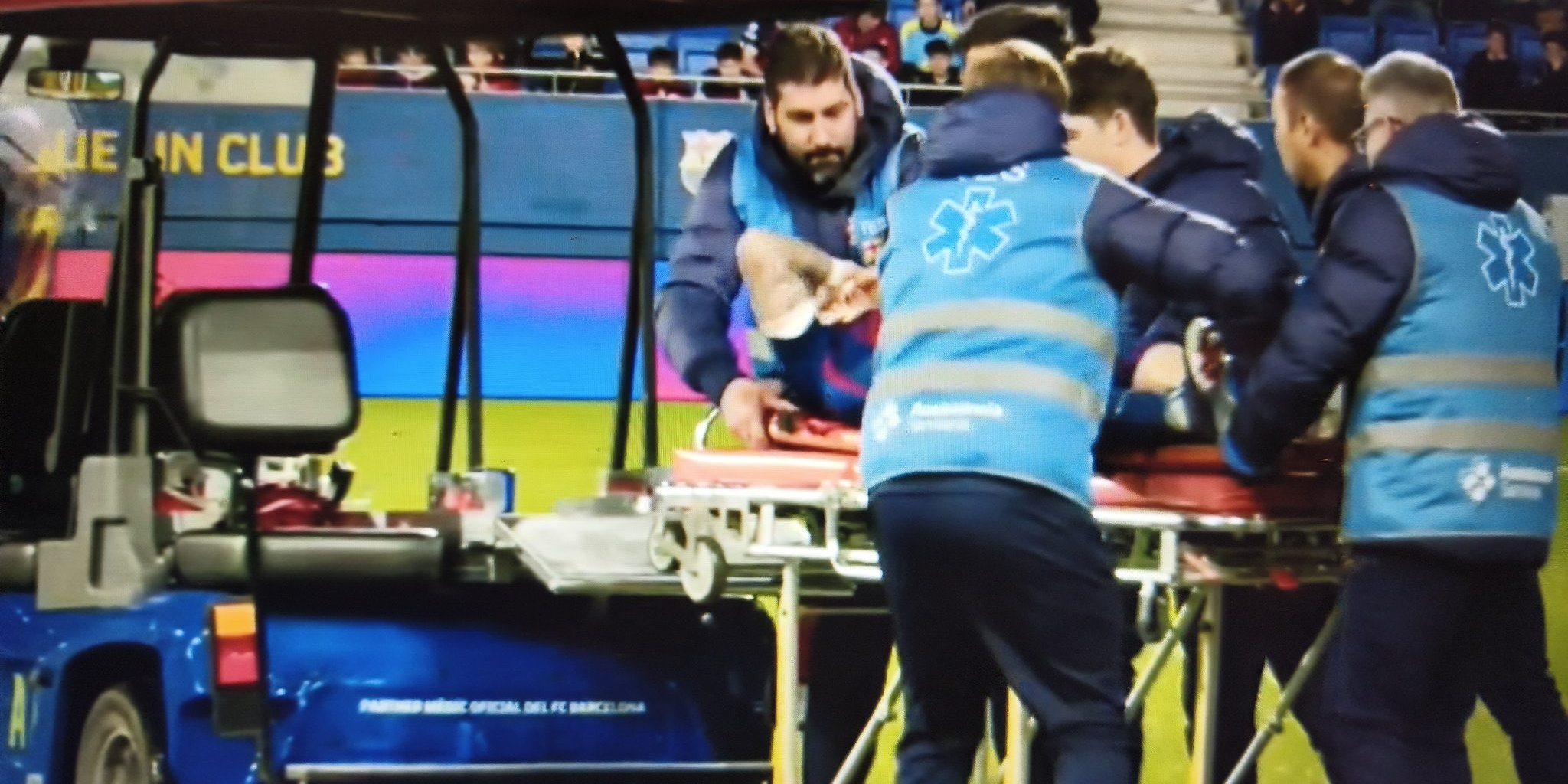 موهبة برشلونة يتعرض لاصابة خطيرة في الركبة