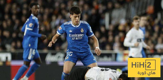 طوق نجاة وسط الريال 1