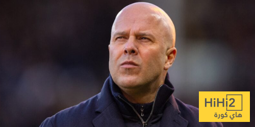 سلوت يطلب صفقة دفاعية جديدة