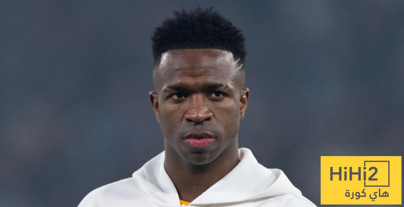 لفتة إنسانية من فينيسيوس تجاه مدافع برشلونة