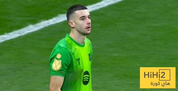 صور.. خطأ فادح منح أتليتكو مدريد الهدف الأول أمام برشلونة