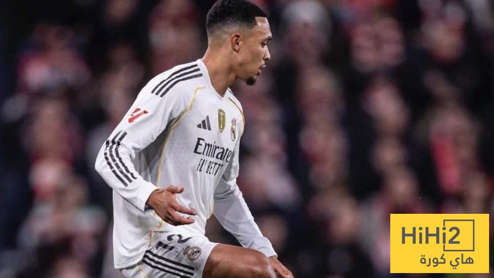 أرنولد يرى ما لا يراه الآخرون..!