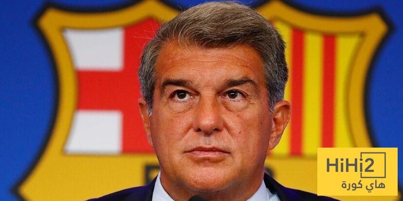 غرفة ملابس برشلونة تدعم عودة لابورتا غرفة ملابس برشلونة تدعم عودة لابورتا