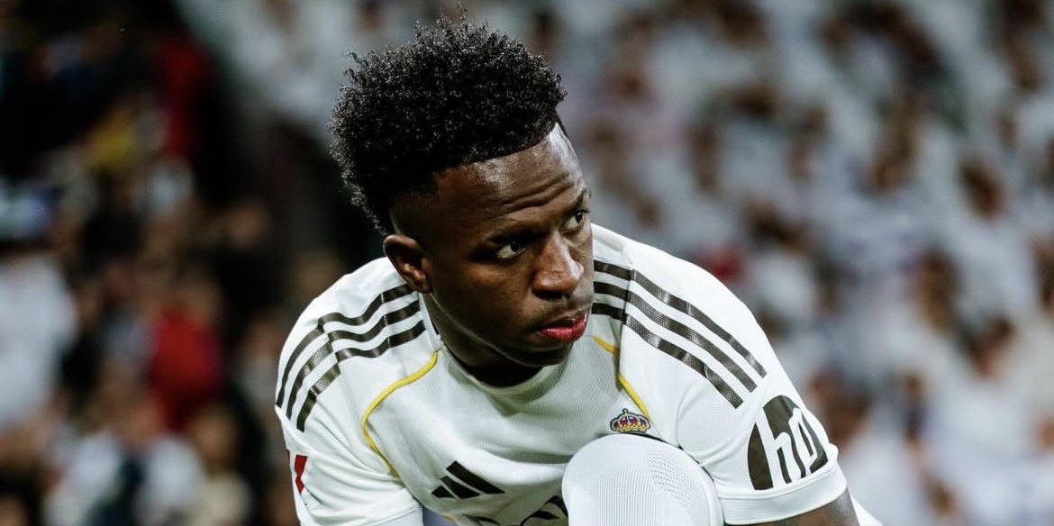 فينيسيوس يضيف الهدف الثاني في شباك بنفيكا