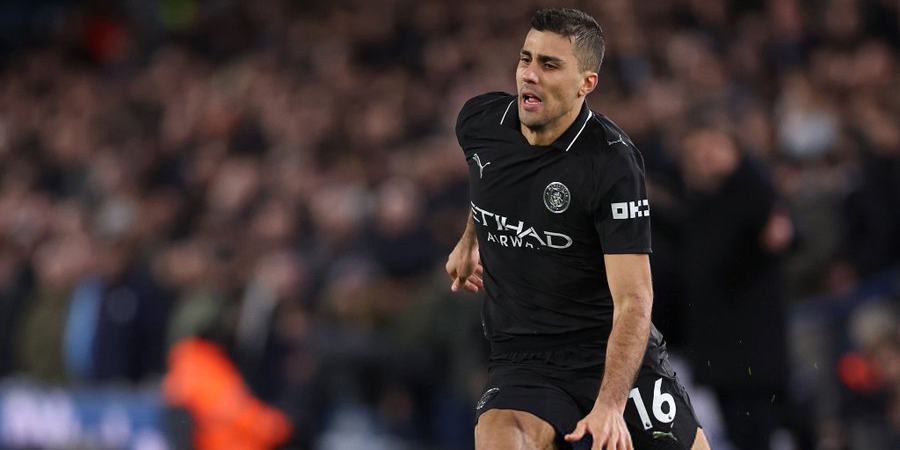 غوارديولا يشيد بـ رودري غوارديولا يشيد بـ رودري