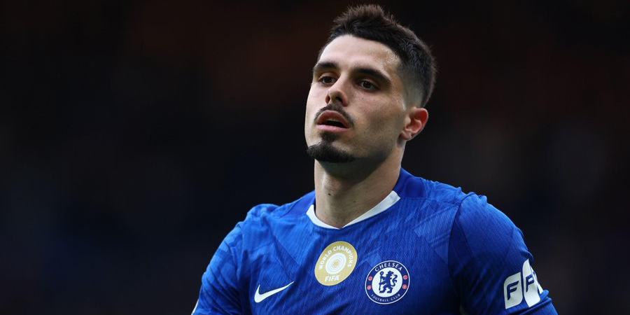 طرد بيدرو نيتو لاعب تشيلسي من لقاء ارسنال طرد بيدرو نيتو لاعب تشيلسي من لقاء ارسنال