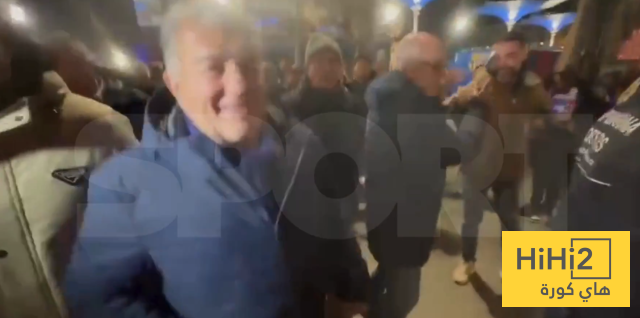 صور .. لابورتا يؤازر برشلونة ضد اتلتيكو مدريد 7