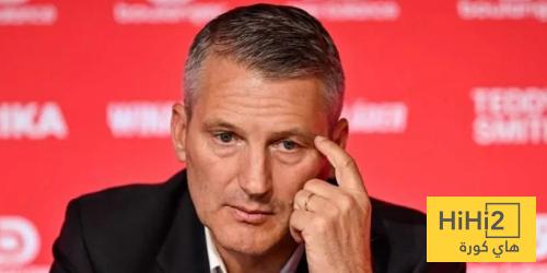 صور.. رئيس ليل في زيارة لبرشلونة