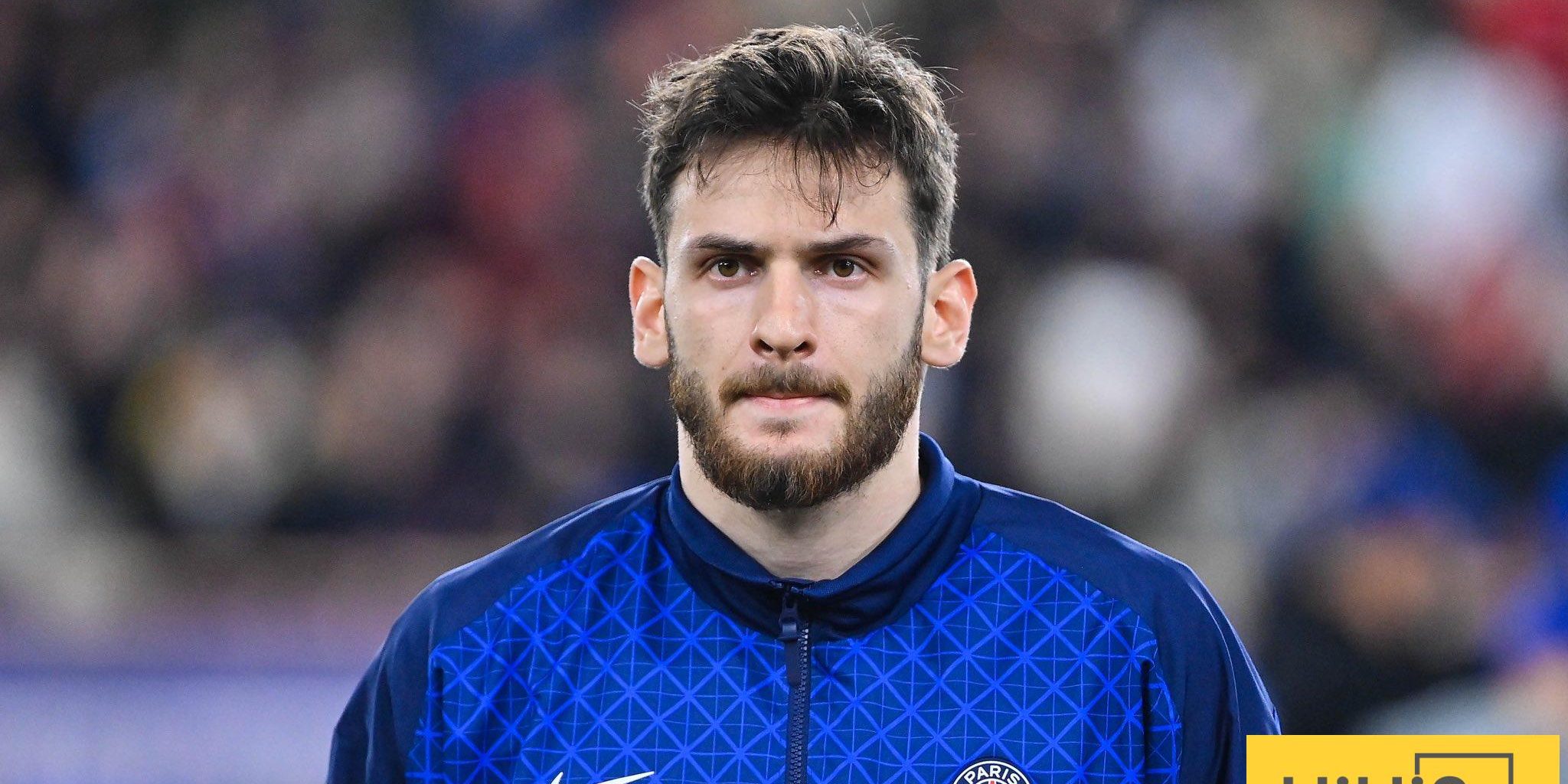 كفاراتسيخيليا يثير أزمة في باريس سان جيرمان