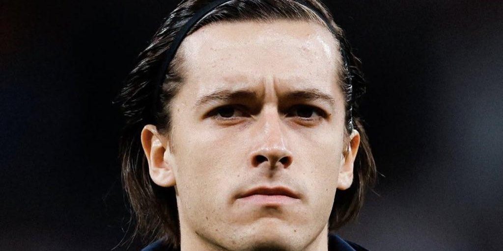 شكوك حول مشاركة كاريراس أمام مانشستر سيتي