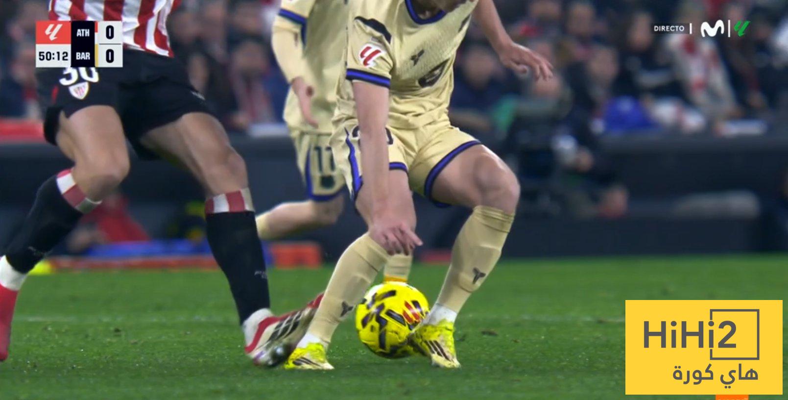 هل كان يجب على الـVAR التدخل في لقطة ريغو ضد أولمو؟