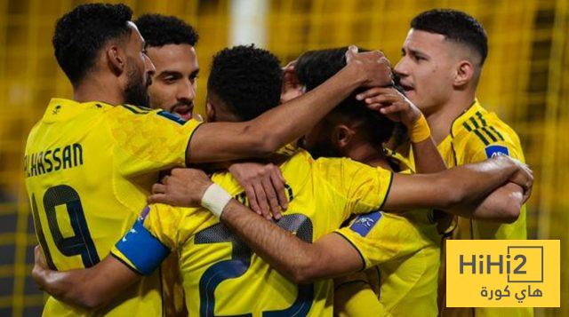 بقرار خاطئ .. لاعب النصر ينجو من الطرد أمام نيوم !