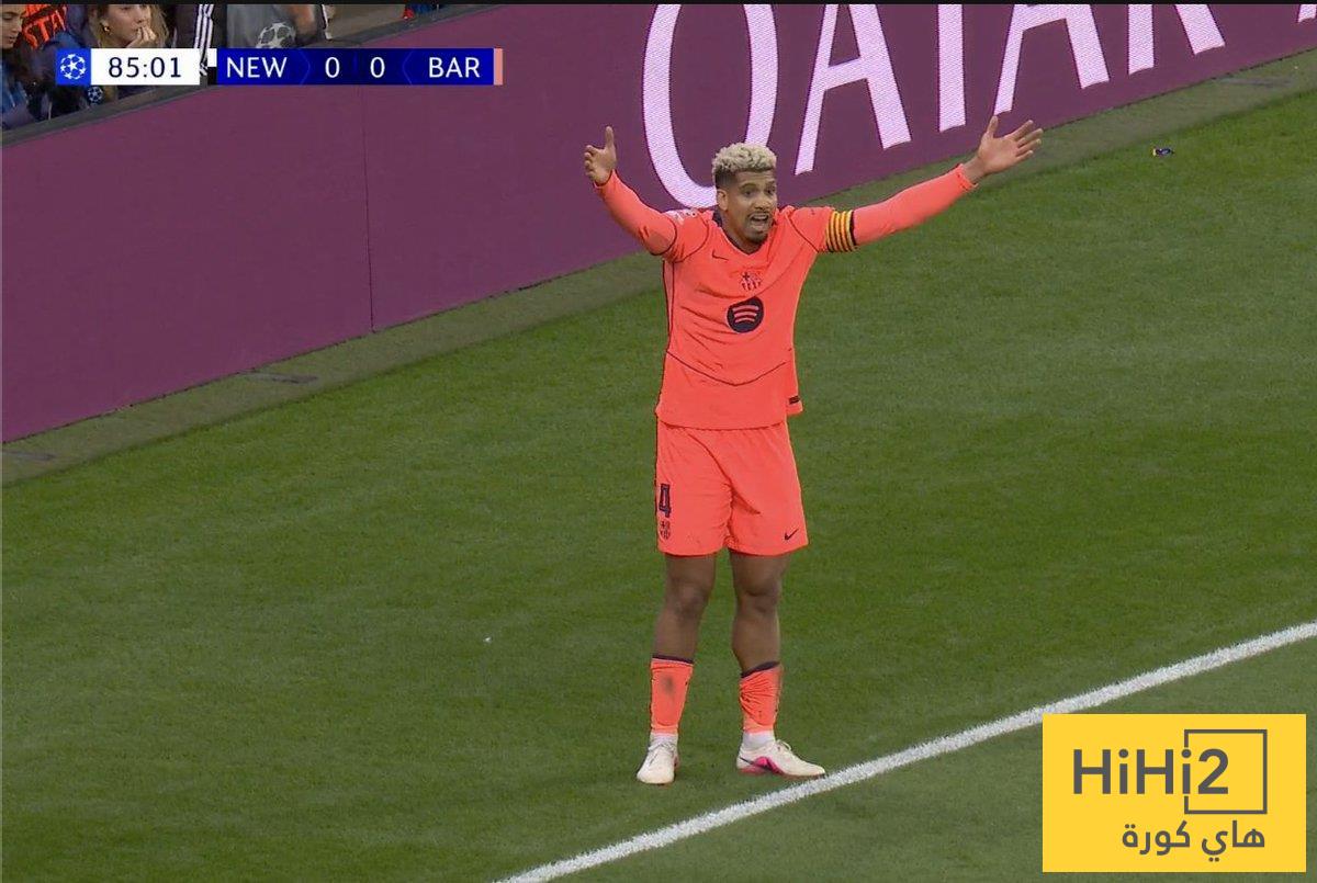 أراوخو يهاجم حكم مباراة برشلونة ونيوكاسل