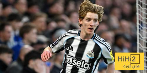 عين على غوردون في مباراة تشيلسي عين على غوردون في مباراة تشيلسي