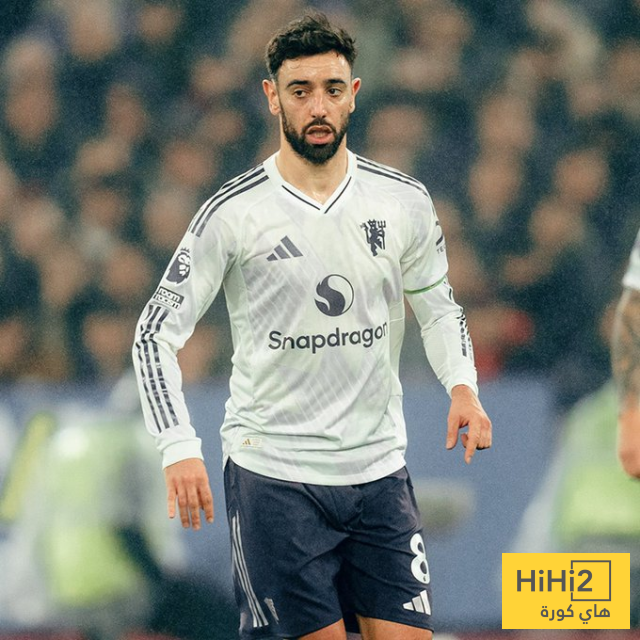 تشكيلة مانشستر يونايتد الرسمية امام بورنموث 2 تشكيلة مانشستر يونايتد الرسمية امام بورنموث 1