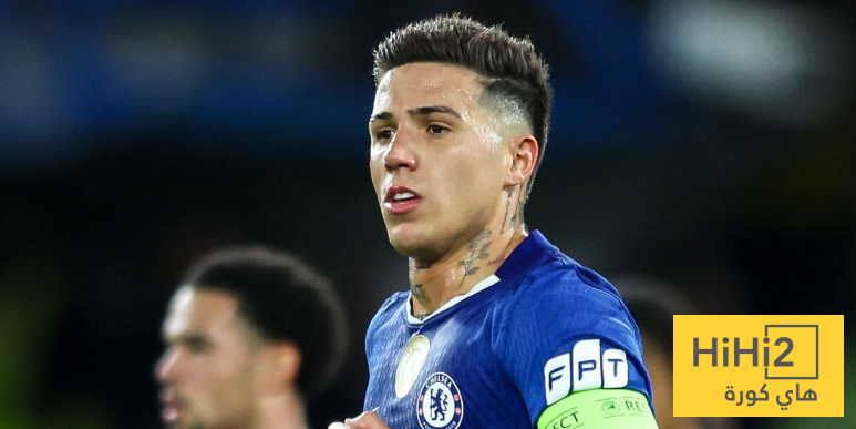 مدرب تشيلسي يتحدث عن علاقته بإنزو فيرنانديز