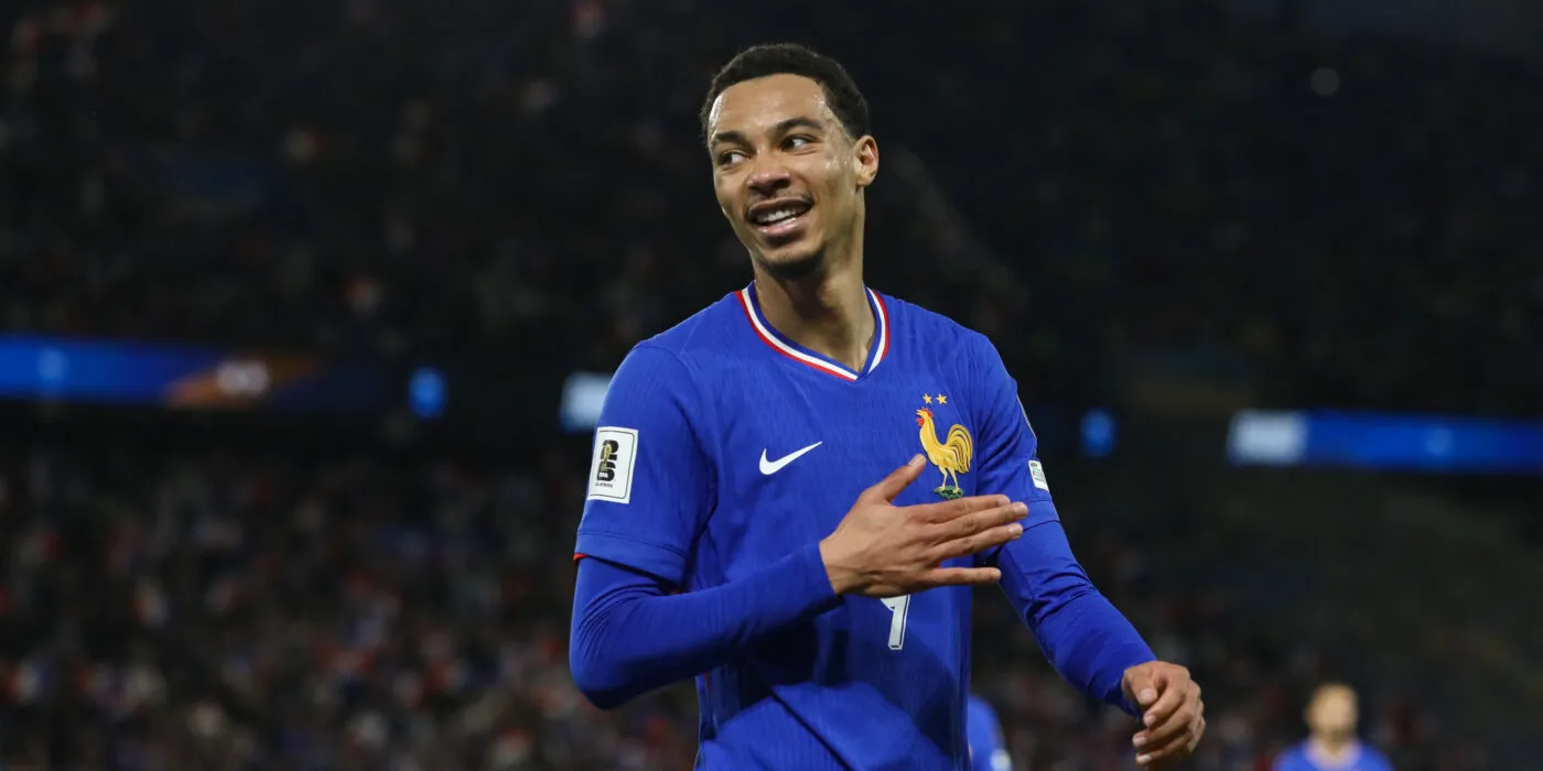 إكيتيكي يضيف الهدف الثاني امام البرازيلي