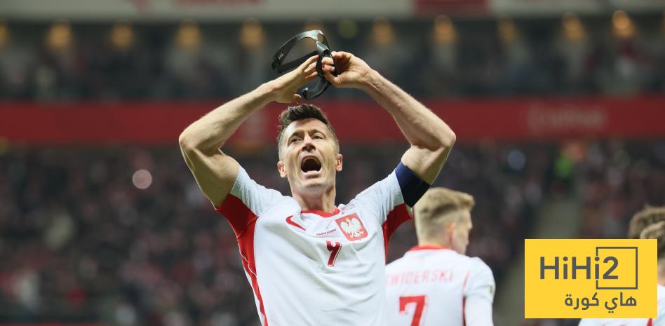 جاسوس من يوفنتوس يلاحق ليفاندوفسكي!