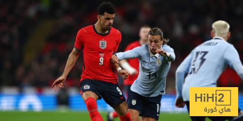 بن وايت يتقدم بالهدف الأول لإنجلترا ضد أوروغواي