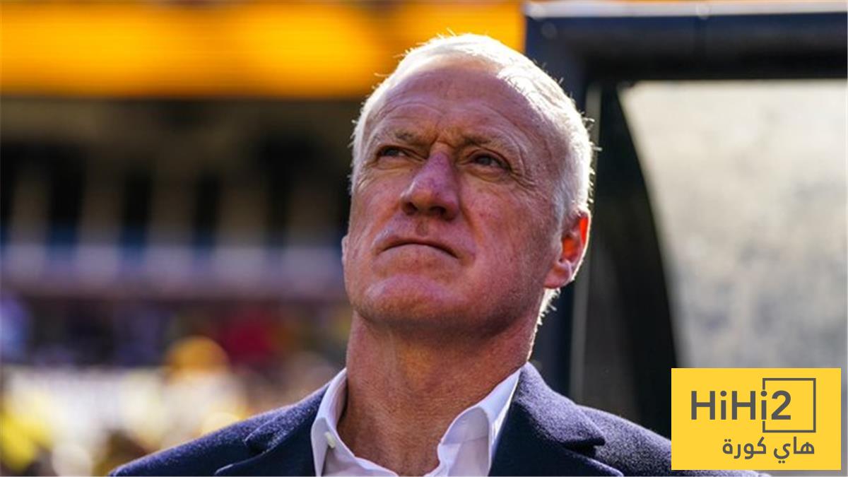 تدخل وحشي على أوليس يشعل غضب مدرب فرنسا قبل المونديال