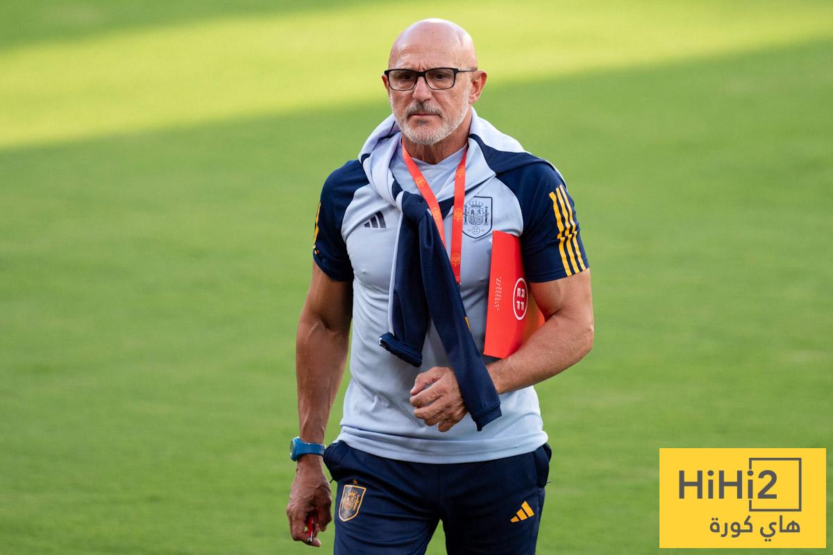 حديث دي لا فوينتي حول قلق برشلونة من الإصابات حديث دي لا فوينتي حول قلق برشلونة من الإصابات