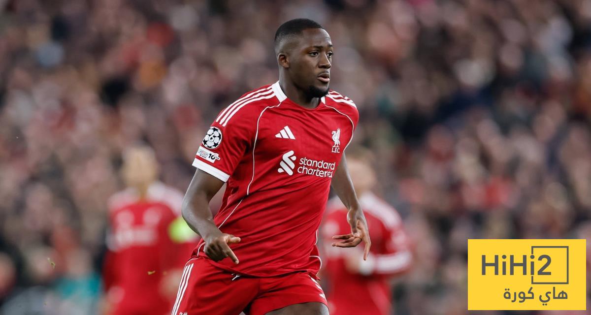 هل انتهت حظوظ ليفربول في تجديد عقد كوناتي؟