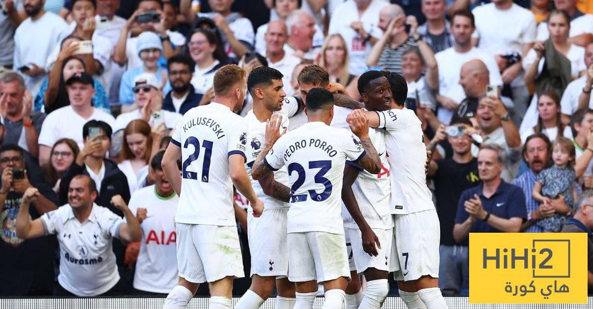 ساوثهامبتون يفوز على الكبار وتوتنهام يكتفي بالمشاهدة !