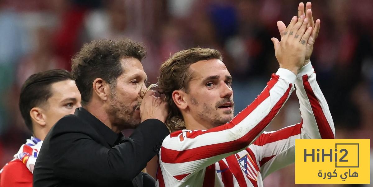 لقطة طريفة بين سيميوني وغريزمان في المؤتمر الصحفي الخاص بلقاء برشلونة لقطة طريفة بين سيميوني وغريزمان في المؤتمر الصحفي الخاص بلقاء برشلونة