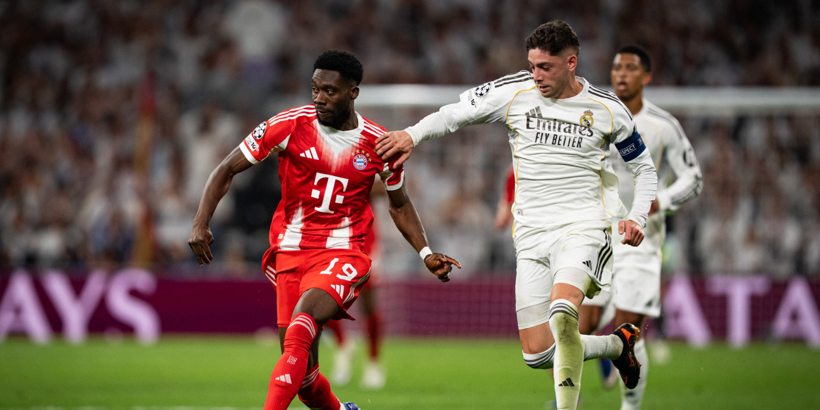 بايرن ميونخ ينهي عقدة استمرت 12 عاما أمام ريال مدريد